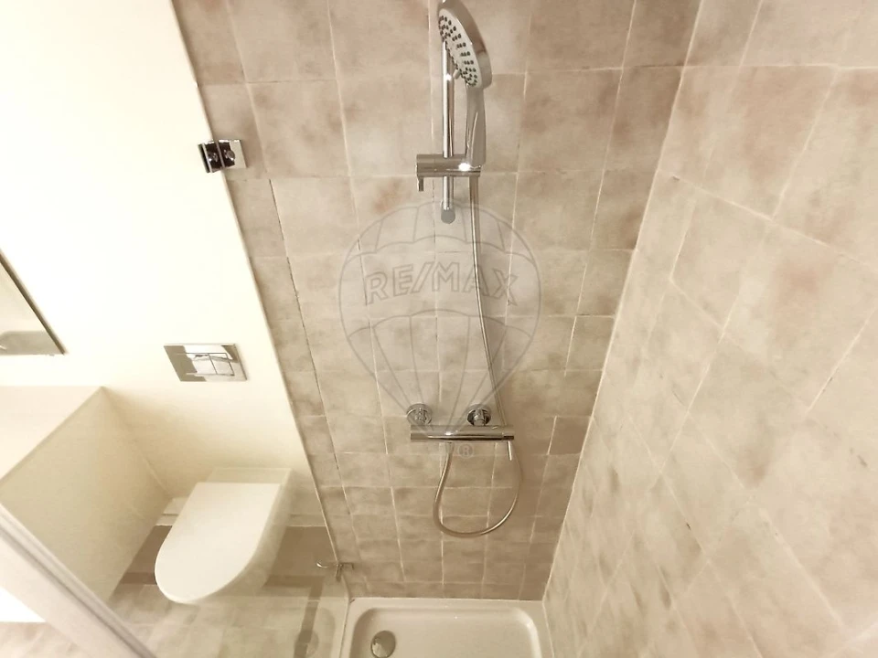Apartamento T2 para Venda em Campo de Ourique Foto 1