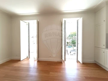 Apartamento T2 para Venda em Campo de Ourique