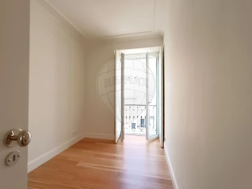 Apartamento T2 para Venda em Campo de Ourique