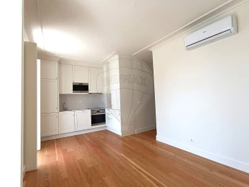 Apartamento T2 para Venda em Campo de Ourique