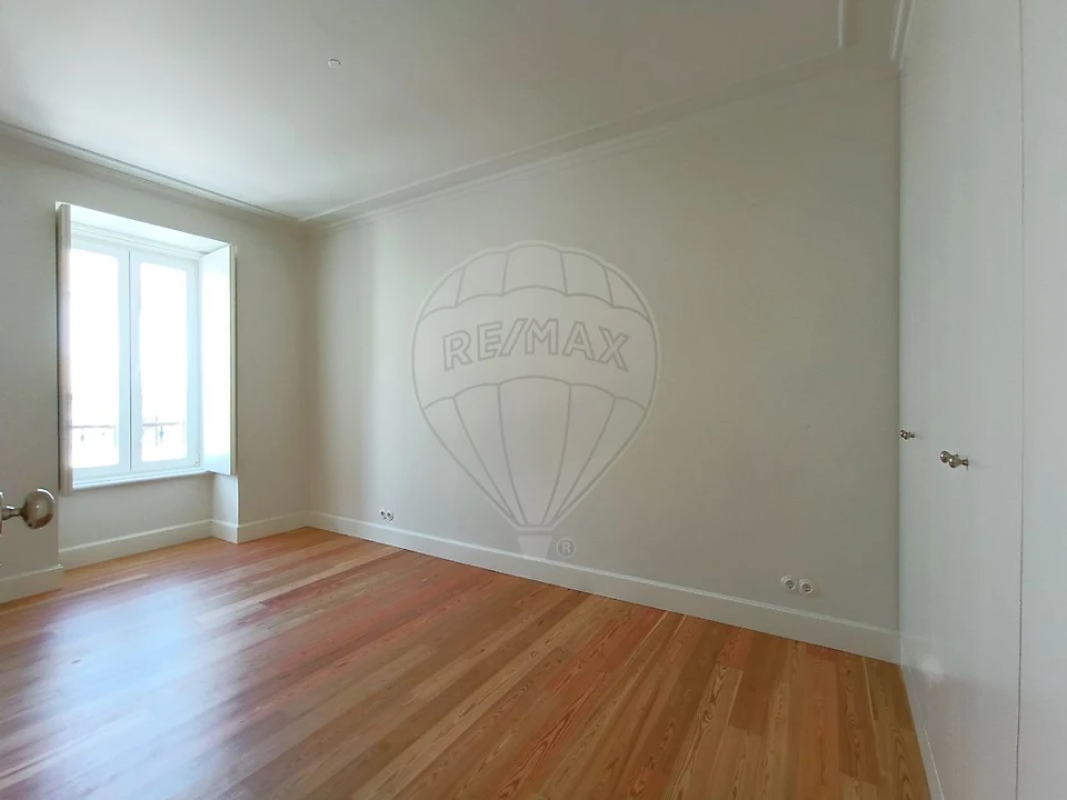Apartamento T2 para Venda em Campo de Ourique Foto 13