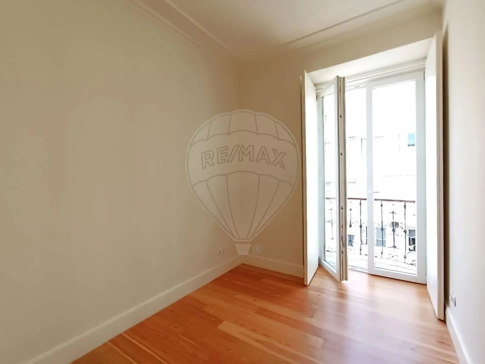 Apartamento T2 para Venda em Campo de Ourique Foto 7