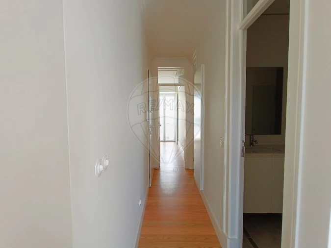 Apartamento T2 para Venda em Campo de Ourique Foto 15