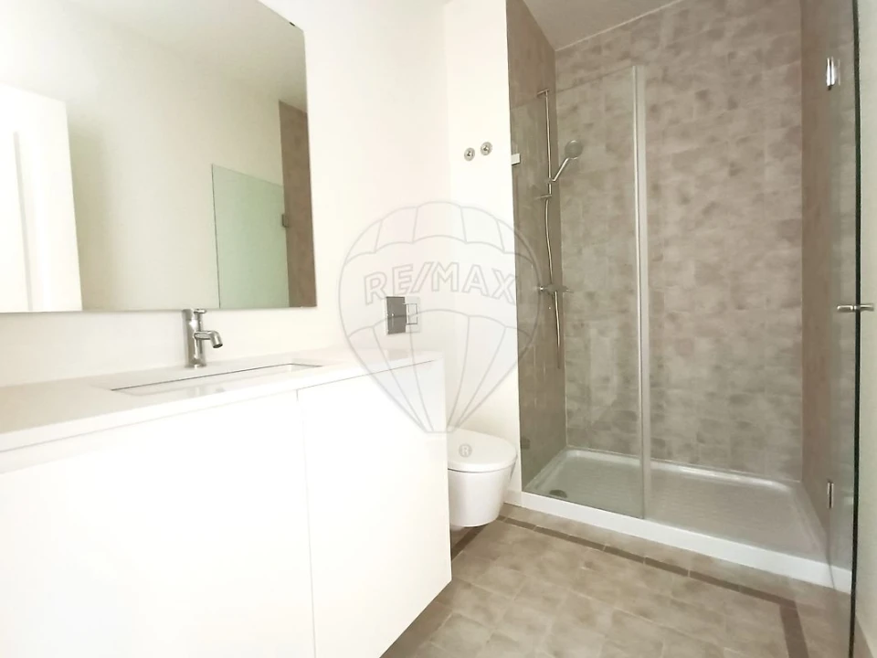 Apartamento T2 para Venda em Campo de Ourique Foto 3