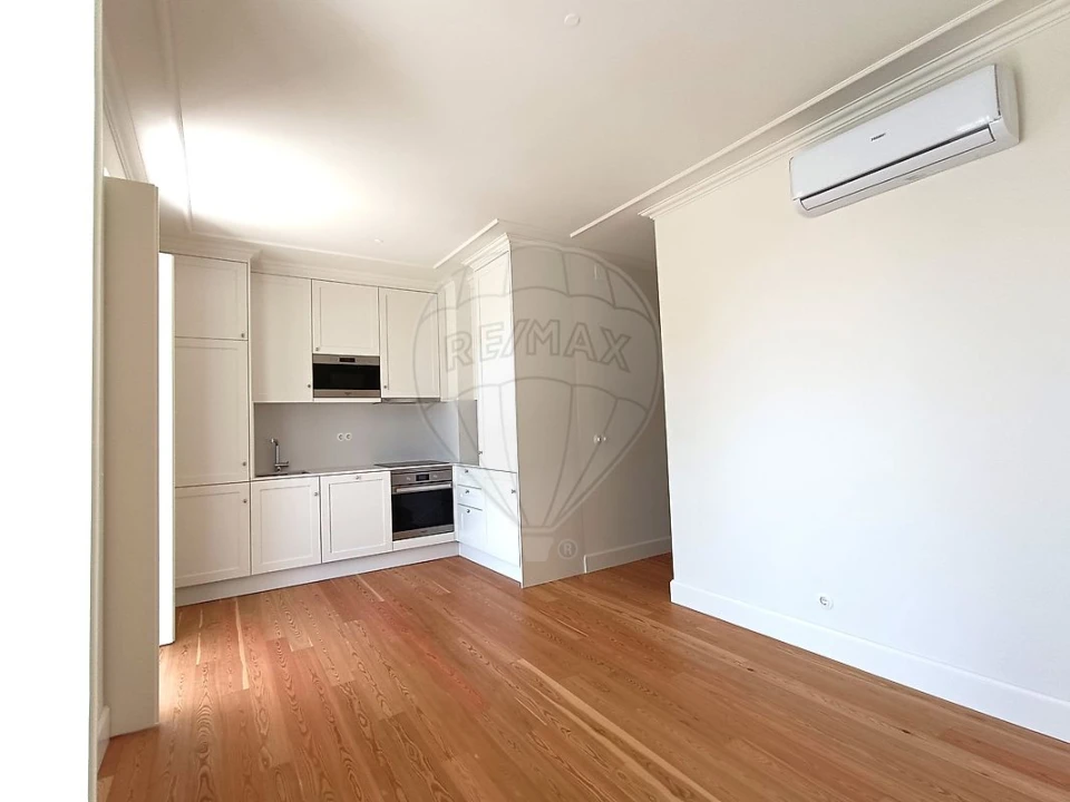 Apartamento T2 para Venda em Campo de Ourique Foto 17