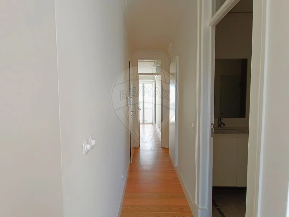 Apartamento T2 para Venda em Campo de Ourique Foto 15