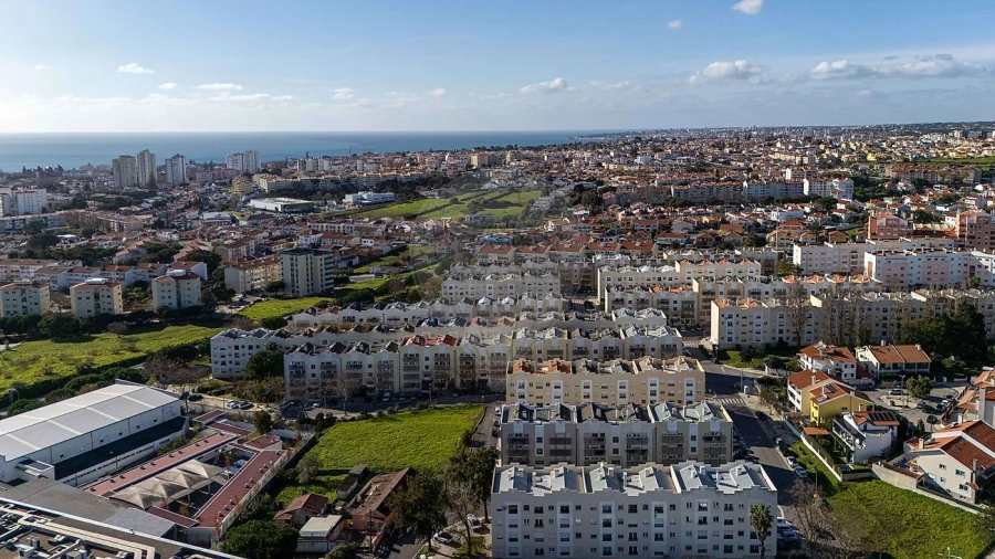 Apartamento T2 para Venda em Carcavelos e Parede Foto 19