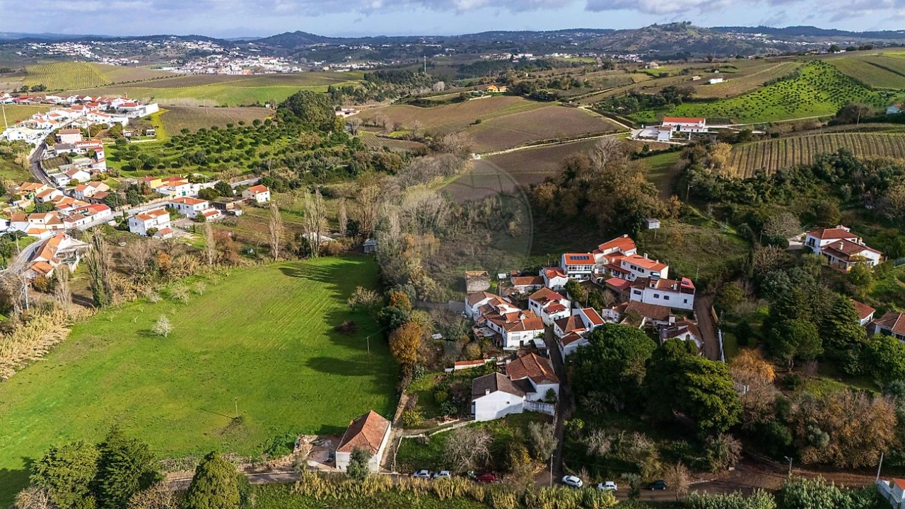 Moradia T2 para Venda em Aldeia Galega da Merceana e Aldeia Gavinha Foto 33