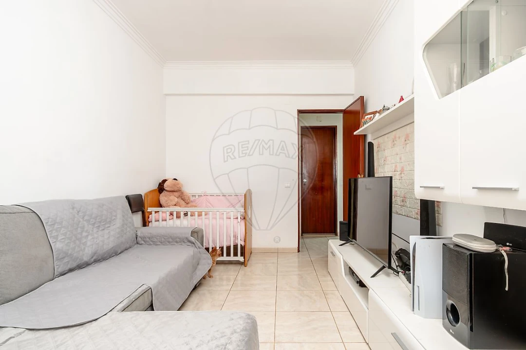 Apartamento T4 para Venda em Laranjeiro e Feijó Foto 15