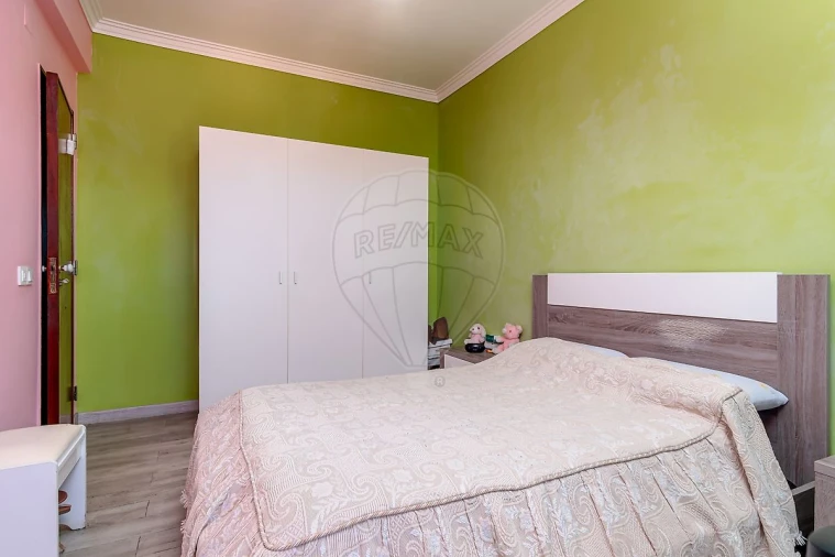 Apartamento T4 para Venda em Laranjeiro e Feijó Foto 19