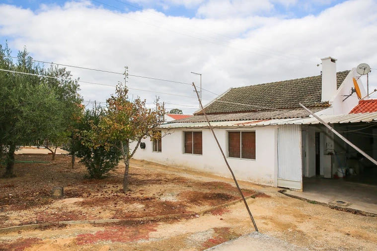 Moradia T2 para Venda em Aveiras de Cima Foto 31