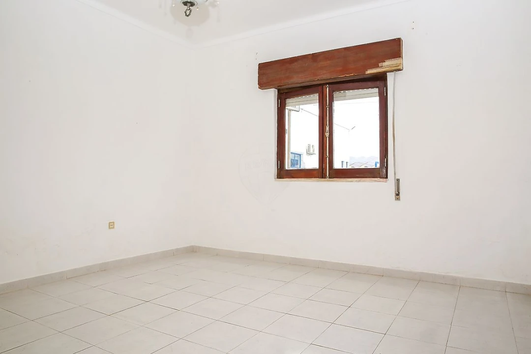 Moradia T2 para Venda em Aveiras de Cima Foto 17