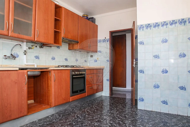 Apartamento T2 para Venda em Azambuja Foto 25