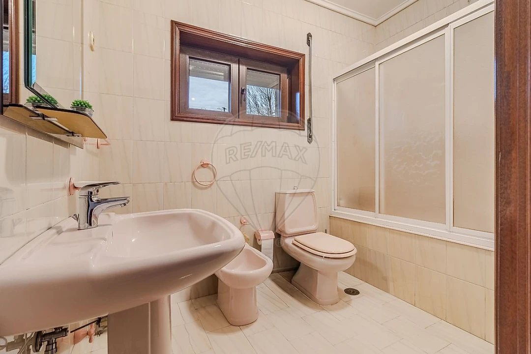 Moradia T3 para Venda em Arrifana Foto 23