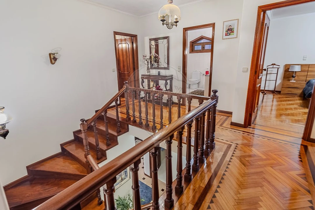 Moradia T3 para Venda em Arrifana Foto 17