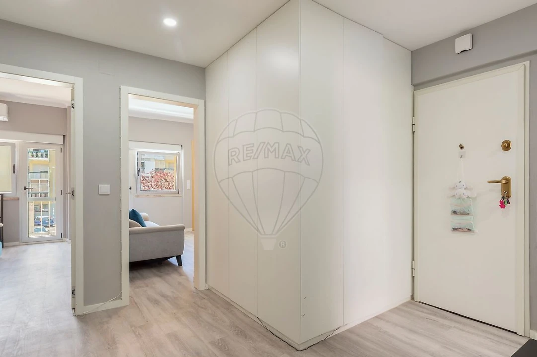 Apartamento T2 para Venda em Oeiras e São Julião da Barra, Paço de Arcos e Caxias Foto 4