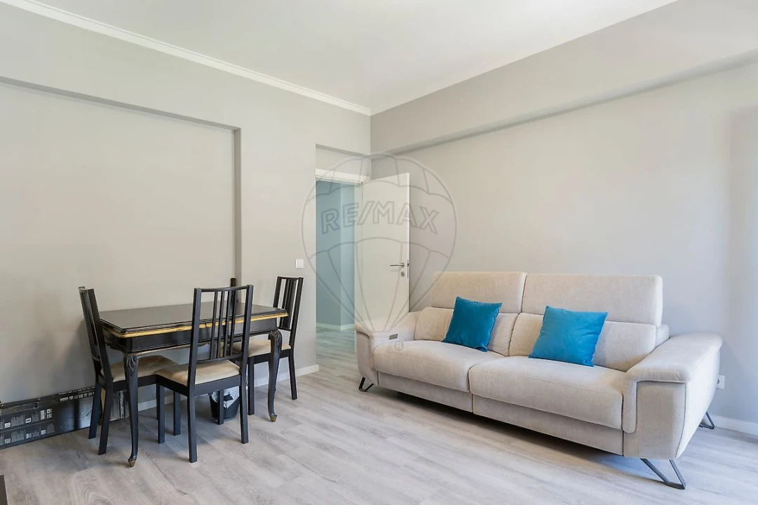 Apartamento T2 para Venda em Oeiras e São Julião da Barra, Paço de Arcos e Caxias Foto 3