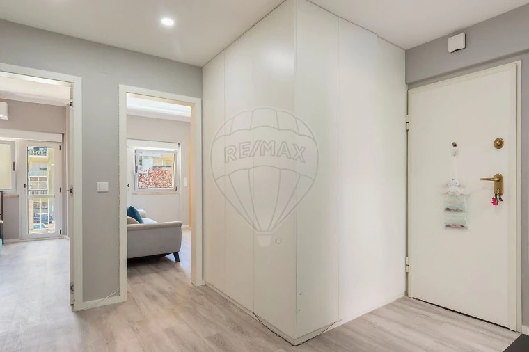 Apartamento T2 para Venda em Oeiras e São Julião da Barra, Paço de Arcos e Caxias Foto 4