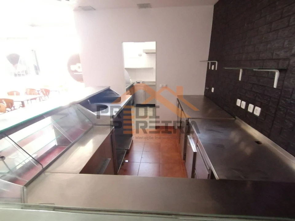 Loja para Venda em Odivelas Foto 8