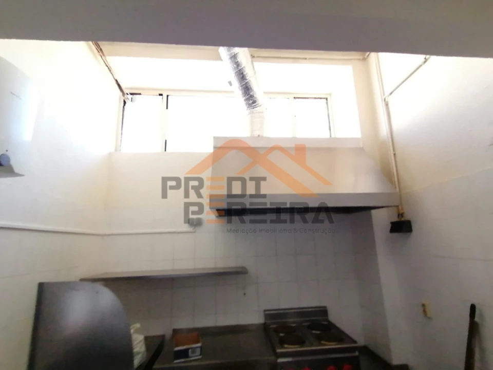 Loja para Venda em Odivelas Foto 10