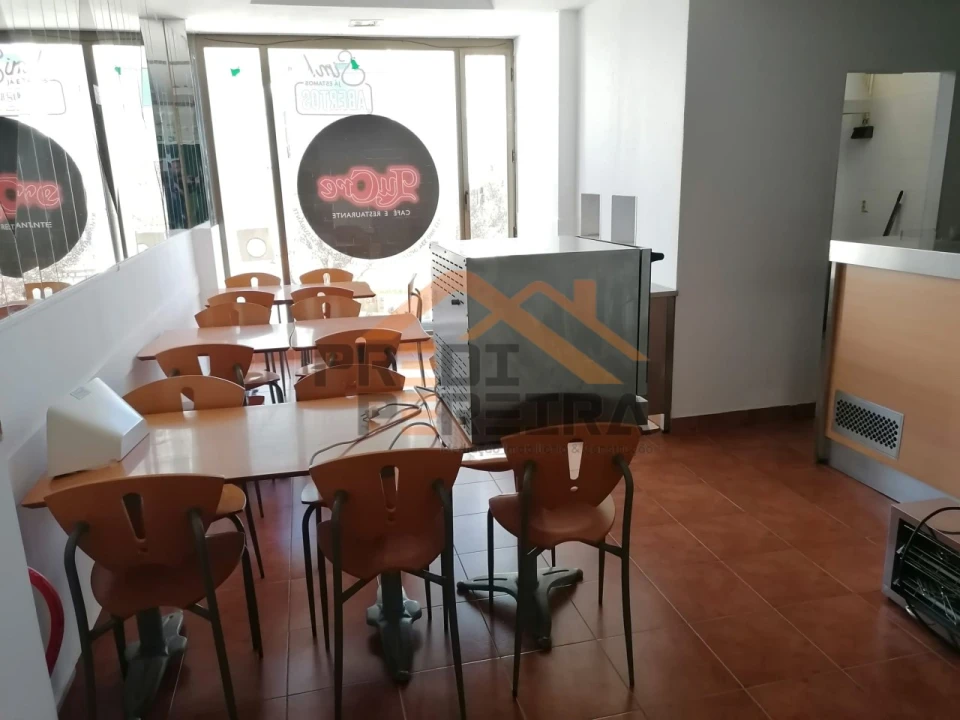 Loja para Venda em Odivelas Foto 17