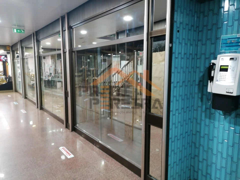 Loja para Venda em Odivelas Foto 20