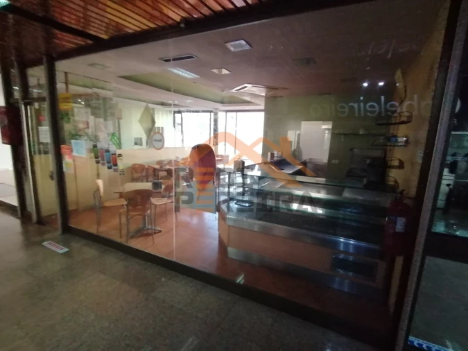 Loja para Venda em Odivelas Foto 3