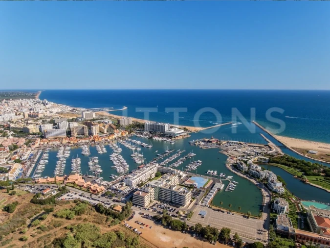 Moradia T1 para Venda em Quarteira Foto 18