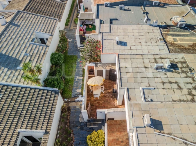 Moradia T1 para Venda em Quarteira Foto 25