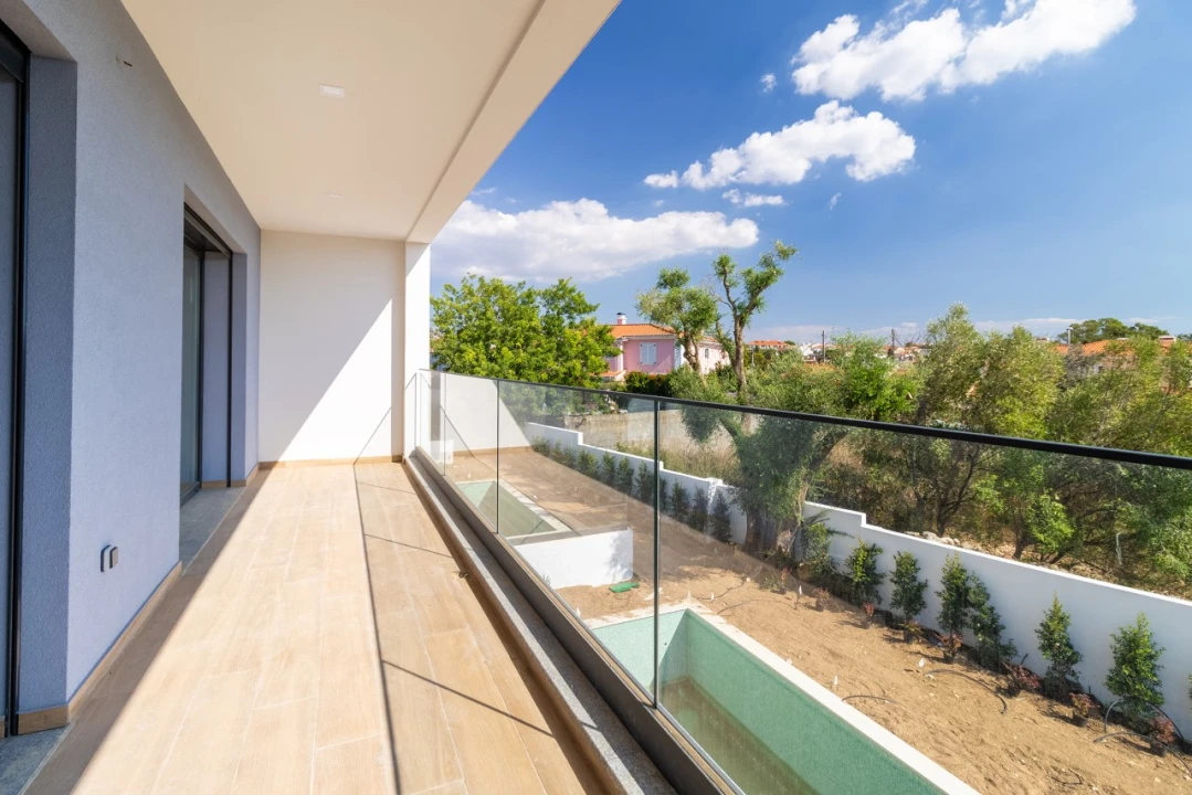 Moradia T4 para Venda em Alcabideche Foto 2