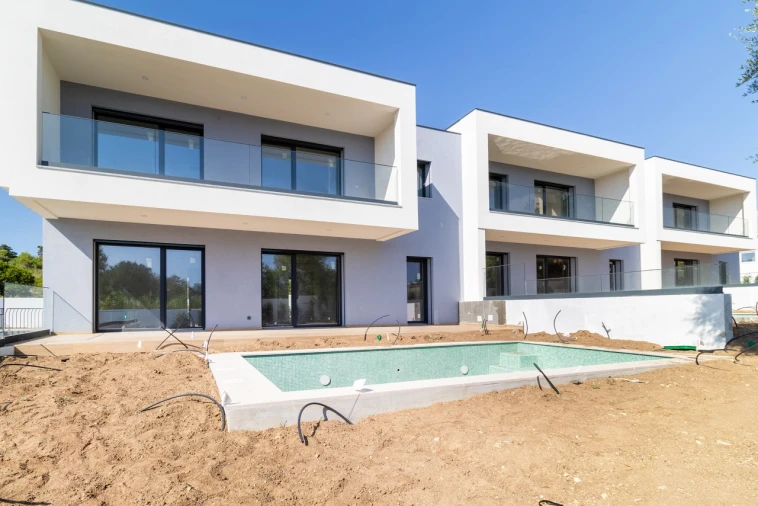 Moradia T4 para Venda em Alcabideche Foto 6