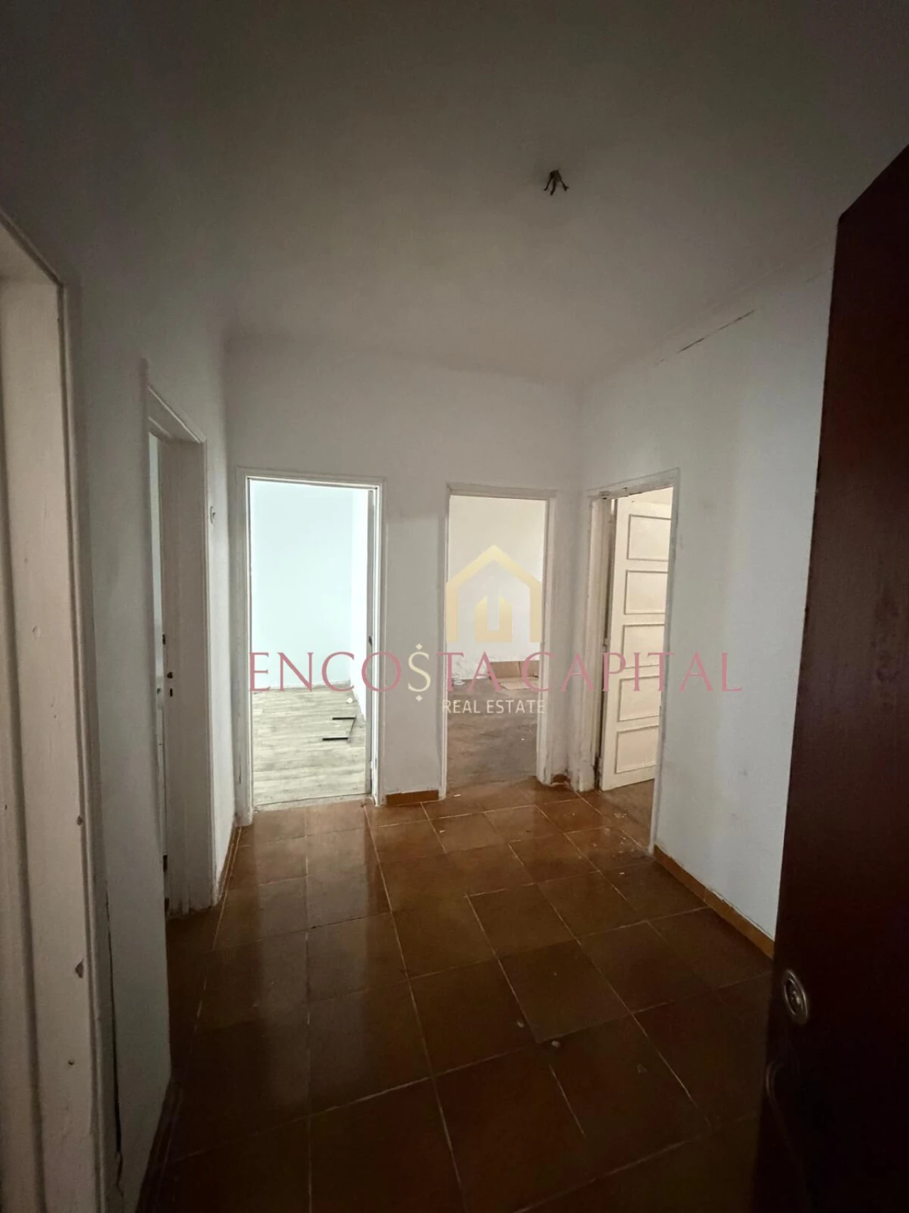 Apartamento T3 para Venda em Sacavém e Prior Velho Foto 5