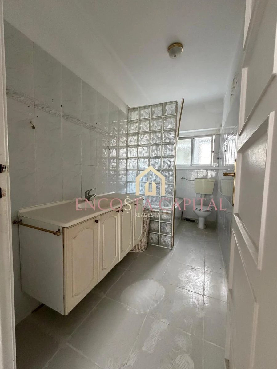 Apartamento T3 para Venda em Sacavém e Prior Velho Foto 4
