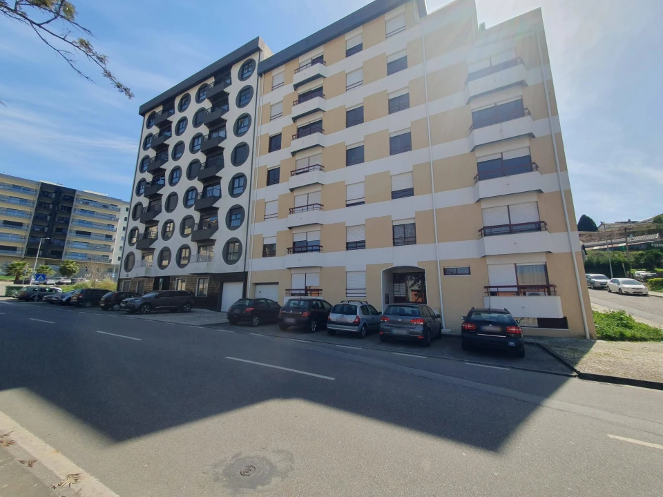 Apartamento T3 para Venda em O. Azeméis, Riba-Ul, Ul, Macinhata Seixa, Madail Foto 1