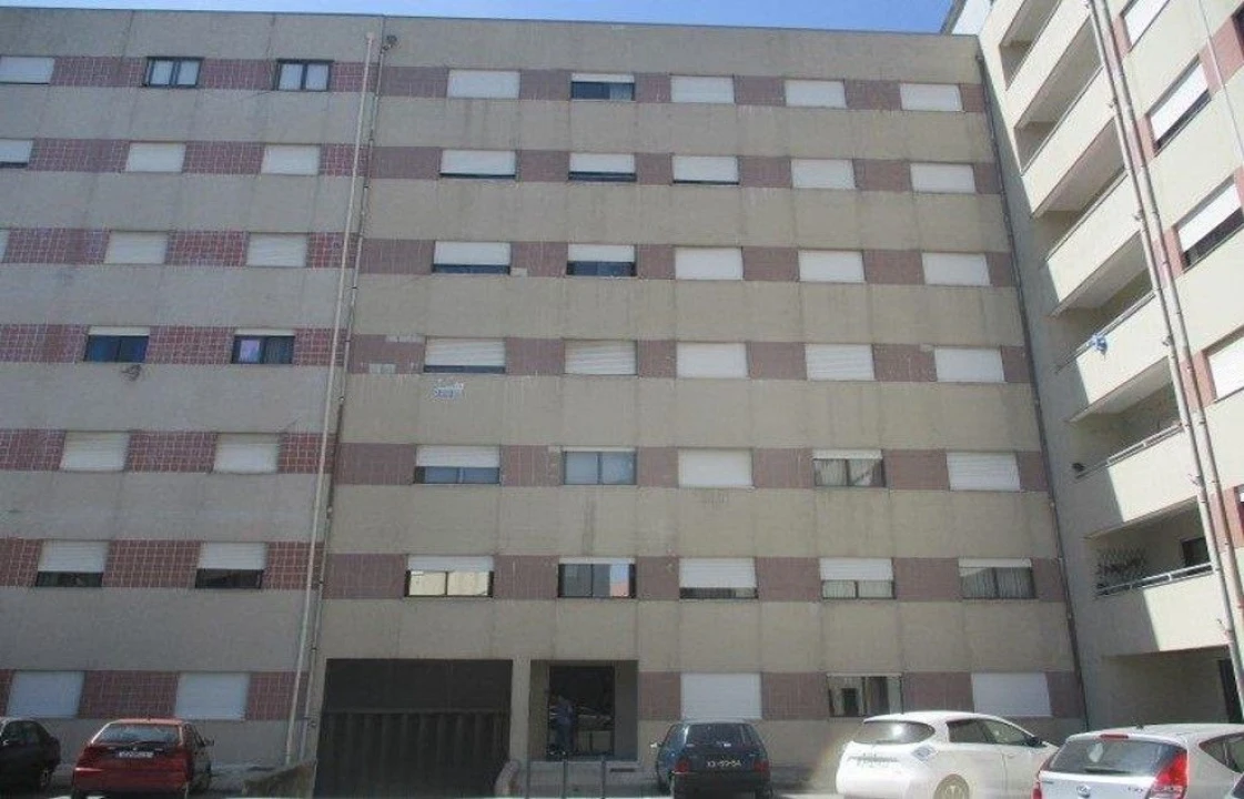 Apartamento T3 para Venda em Ferreiros e Gondizalves Foto 1