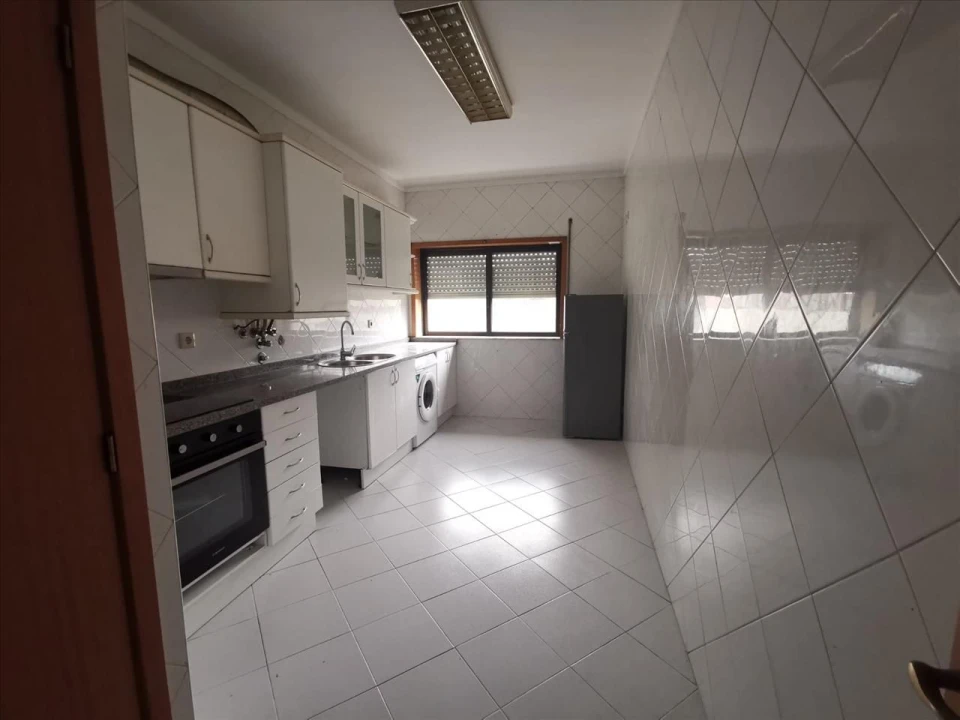 Apartamento T3 para Venda em Ferreiros e Gondizalves Foto 4