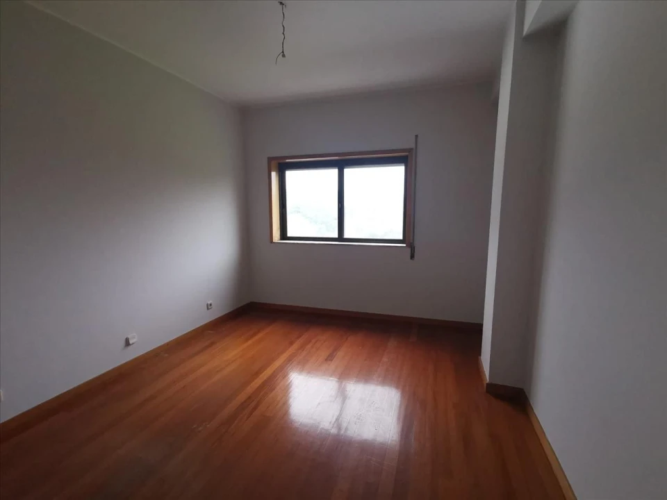 Apartamento T3 para Venda em Ferreiros e Gondizalves Foto 6