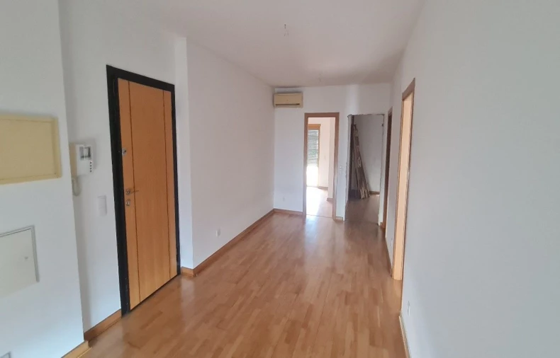 Apartamento T2 para Venda em Sande Vila Nova e Sande São Clemente Foto 2