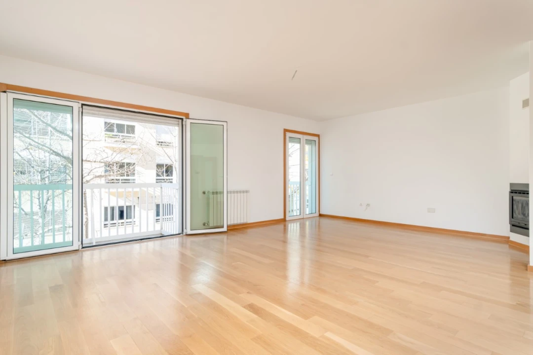 Apartamento T3 para Venda em Parque das Nações Foto 6