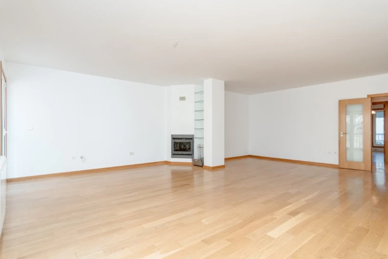 Apartamento T3 para Venda em Parque das Nações Foto 8