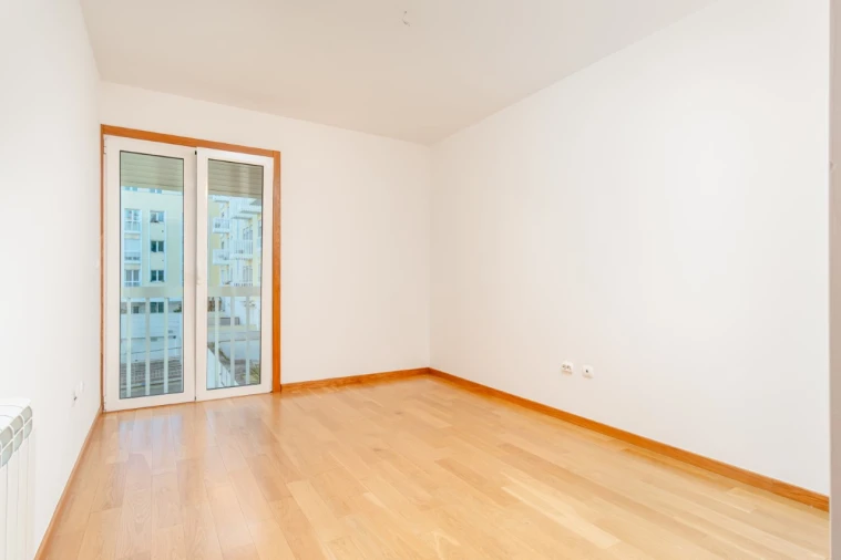 Apartamento T3 para Venda em Parque das Nações Foto 3