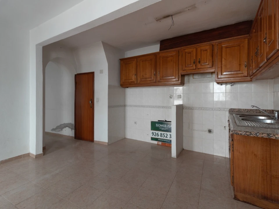 Moradia T3 para Venda em Fratel Foto 3