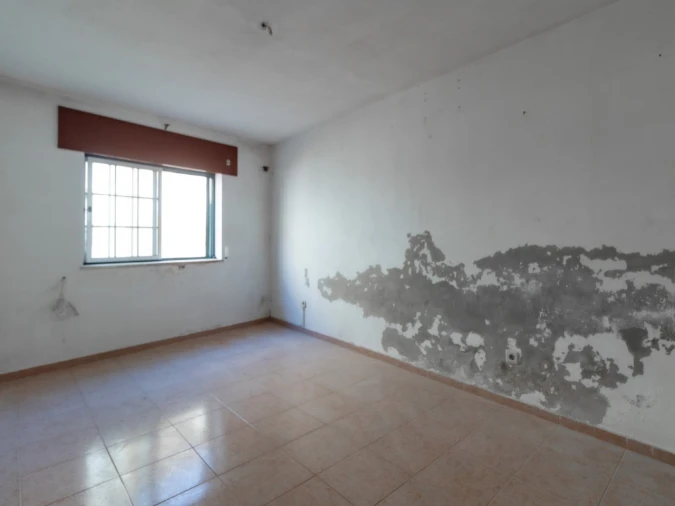 Moradia T3 para Venda em Fratel Foto 5