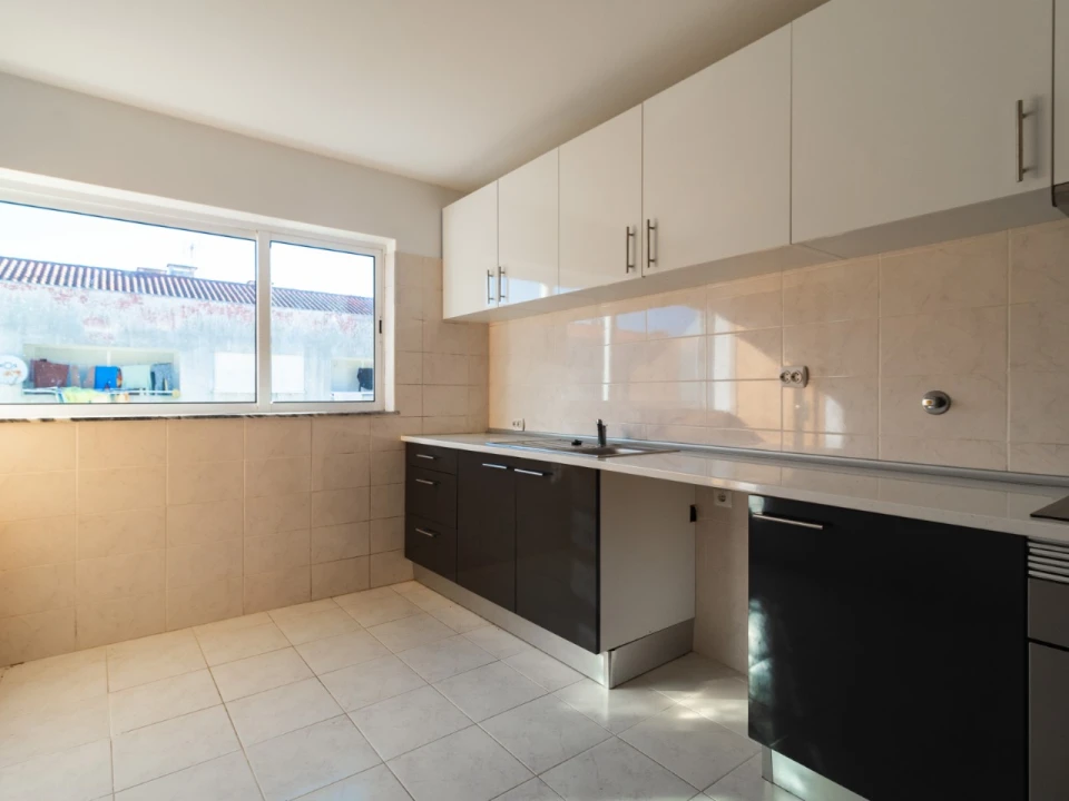 Apartamento T2 para Venda em Alhadas Foto 2