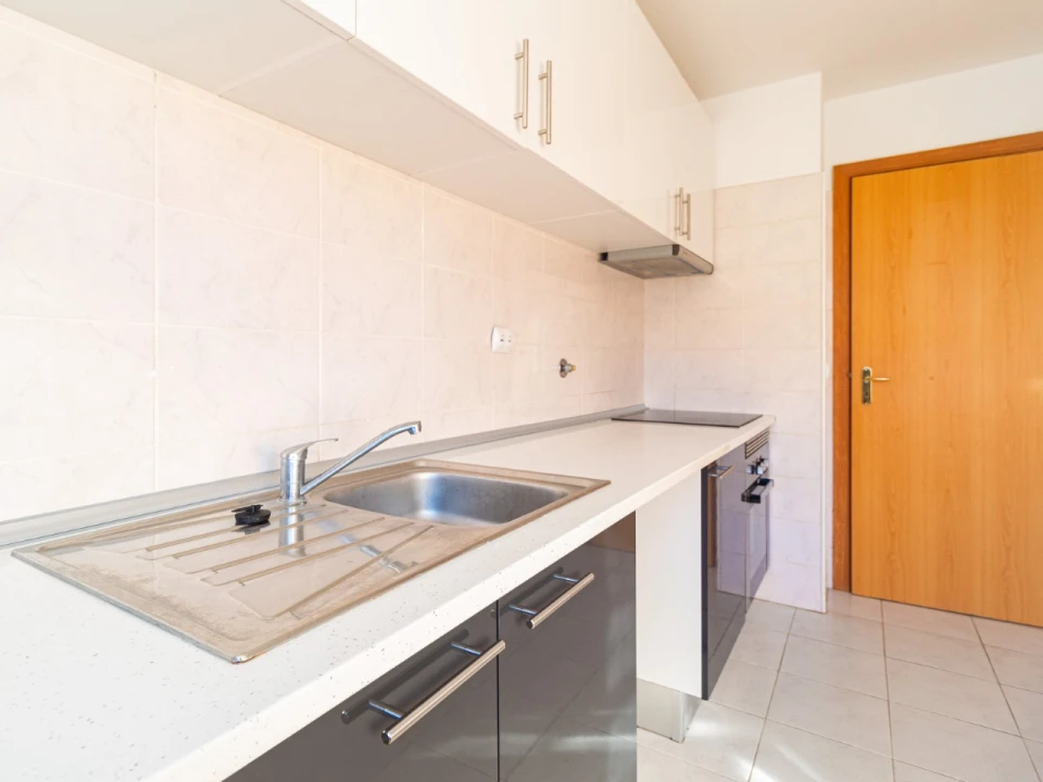 Apartamento T2 para Venda em Alhadas Foto 14