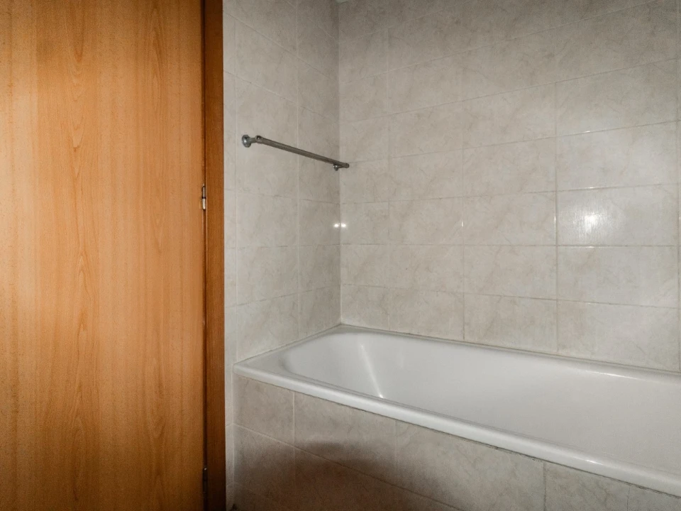 Apartamento T2 para Venda em Alhadas Foto 23