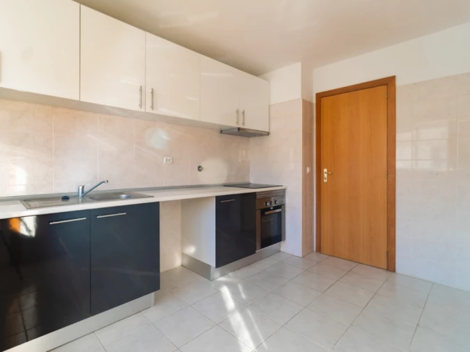Apartamento T2 para Venda em Alhadas Foto 12