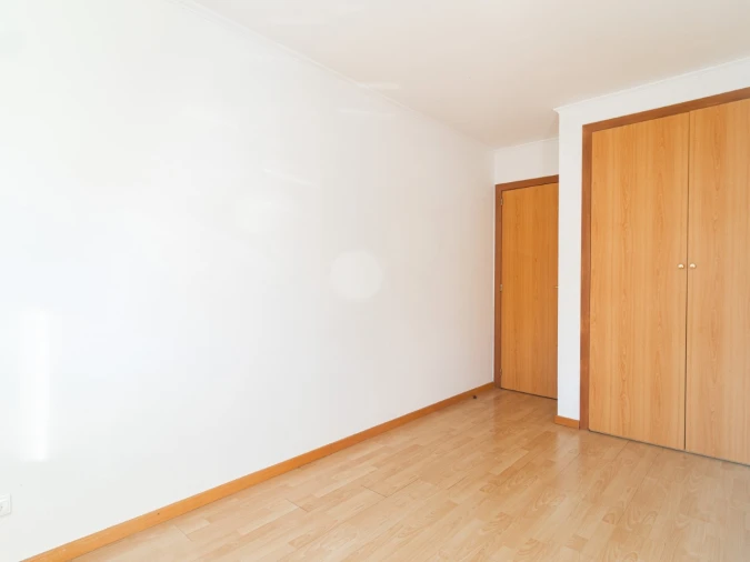 Apartamento T2 para Venda em Alhadas Foto 5