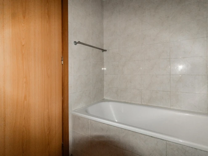 Apartamento T2 para Venda em Alhadas Foto 23