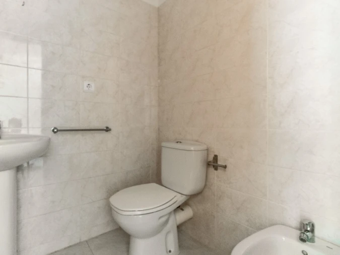 Apartamento T2 para Venda em Alhadas Foto 24